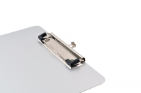 <p>Gemaakt van stevig aluminium voor zelfverzekerd gebruik</p>
<p>     âœ“ Onbreekbaar en waterbestendig<br />     âœ“ Krachtige metalen clip met verzonken handgreep<br />     âœ“ Voor zeer intensief gebruik<br />     âœ“ Platte metalen clip met een papiercapaciteit van 1,5 cm<br />     âœ“ Afgeronde hoeken om beschadigingen te voorkomen<br />     âœ“ Afmetingen: 228 x 344 mm<br />     âœ“ Mogelijkheid om onderaan de pagina te schrijven omdat het klembord groter is dan A4</p>
<p> </p>